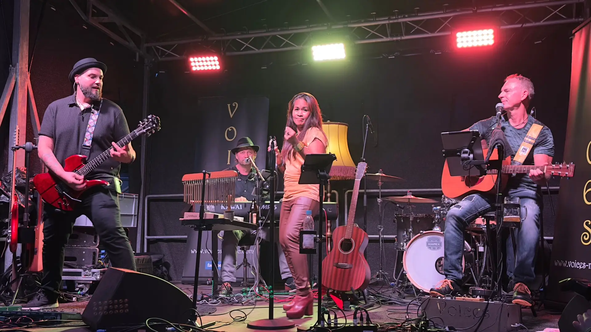 Konzertfoto der Band Voices